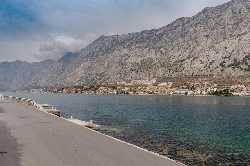 Sea Holiday Muo With Sea And City View Kotor Exterior foto